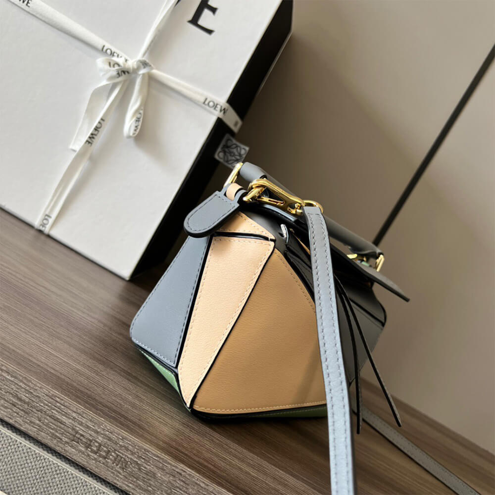 Nude LOEWE Mini Puzzle bag in classic calfskin - Image 3