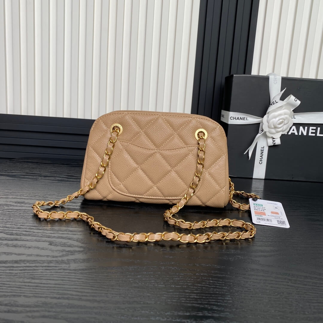 Chanel Small bowling bag - Image 4