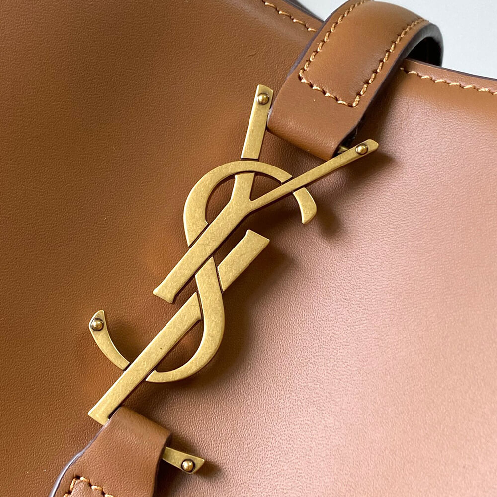 Calfskin YSL LE 37 in shiny leather - Image 5