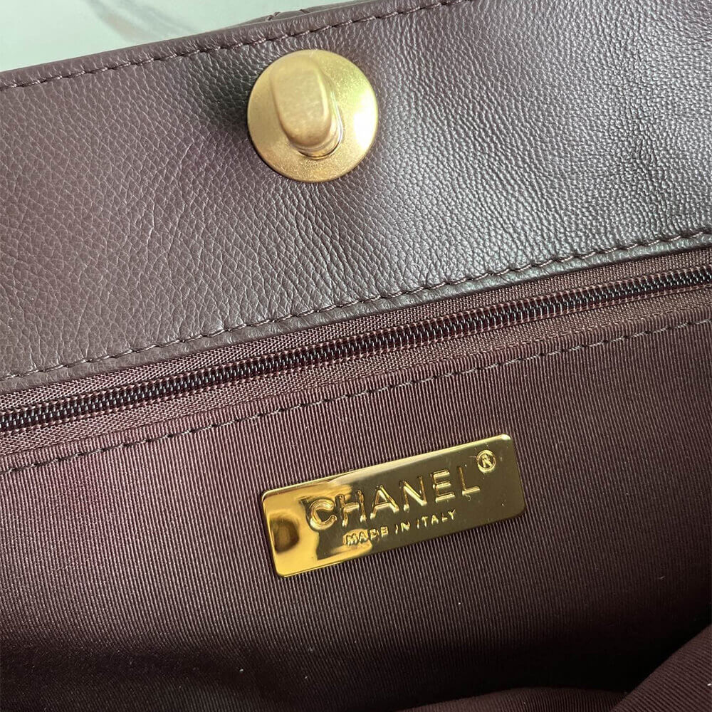 Chanel shopping bag - Image 6