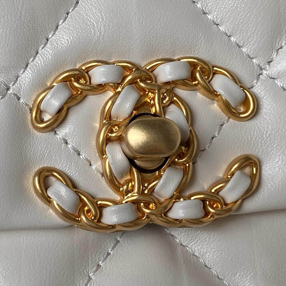 White CHANEL MINI FLAP - Image 6