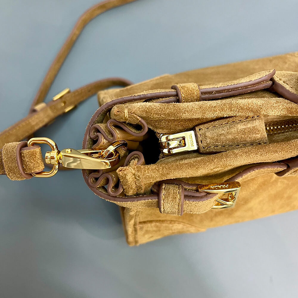 Prada Medium leather handbag (high-end grade) - Image 7