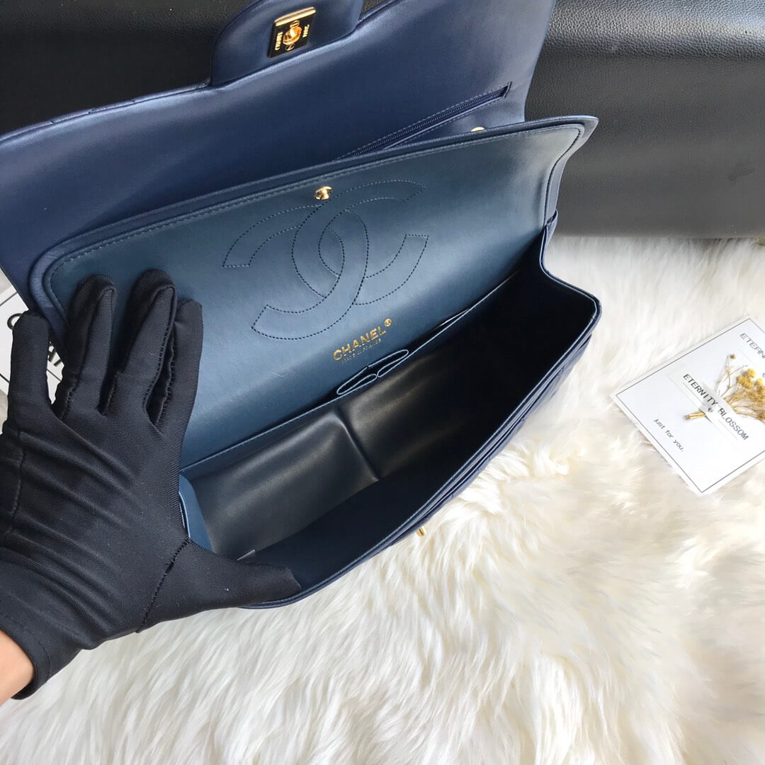 CHANEL LARGE CLASSIC HANDBAG (High-end grade) - Image 8